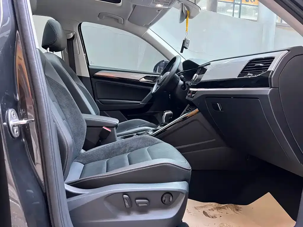 Volkswagen Tayron 2022 из CN, фото 4