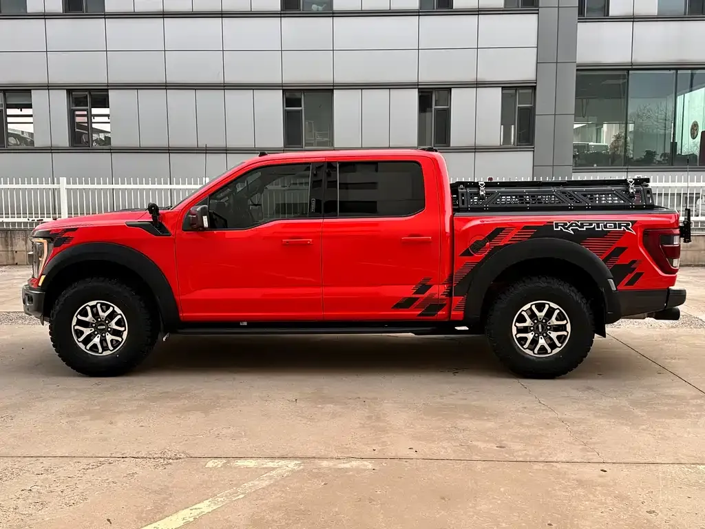 Ford F-150 Raptor 2023 из CN, фото 10