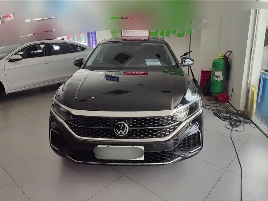 Volkswagen Passat 2024 из CN, фото 10