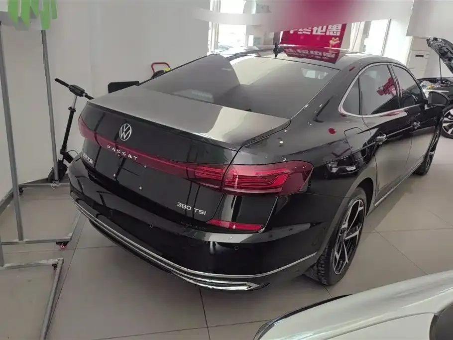 Volkswagen Passat 2024 из CN, фото 4