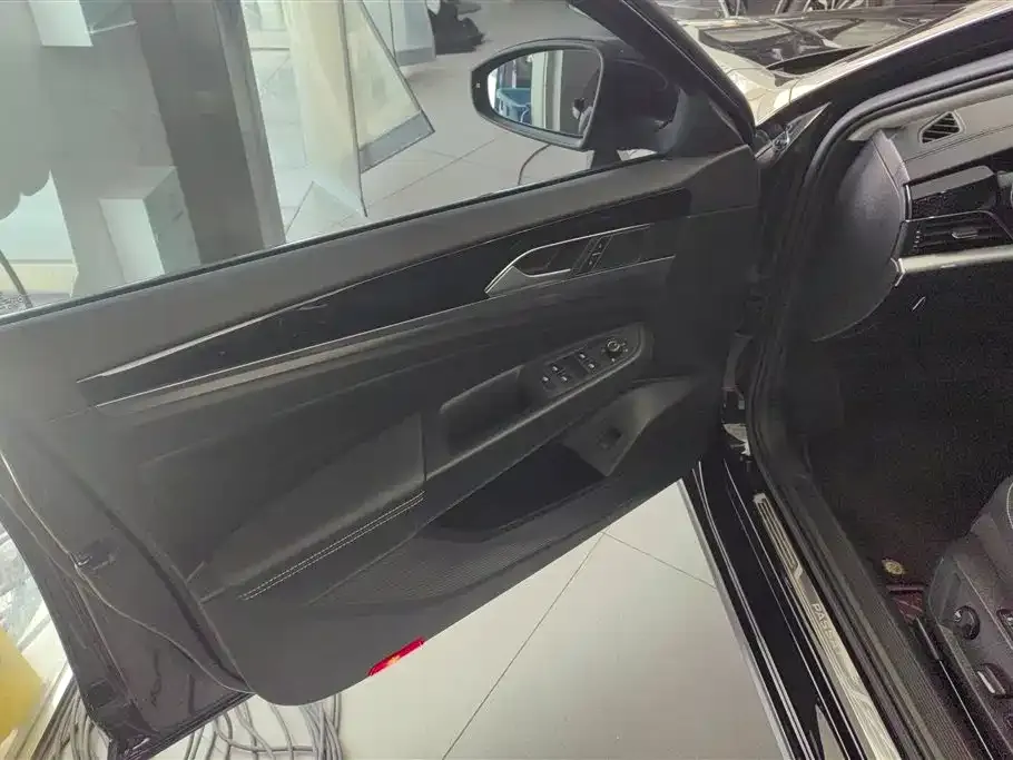 Volkswagen Passat 2024 из CN, фото 7