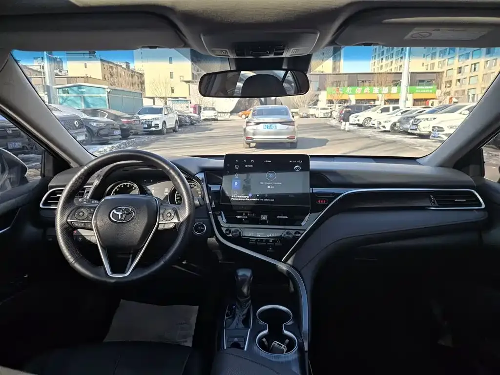 Toyota Camry 2023 из CN, фото 2