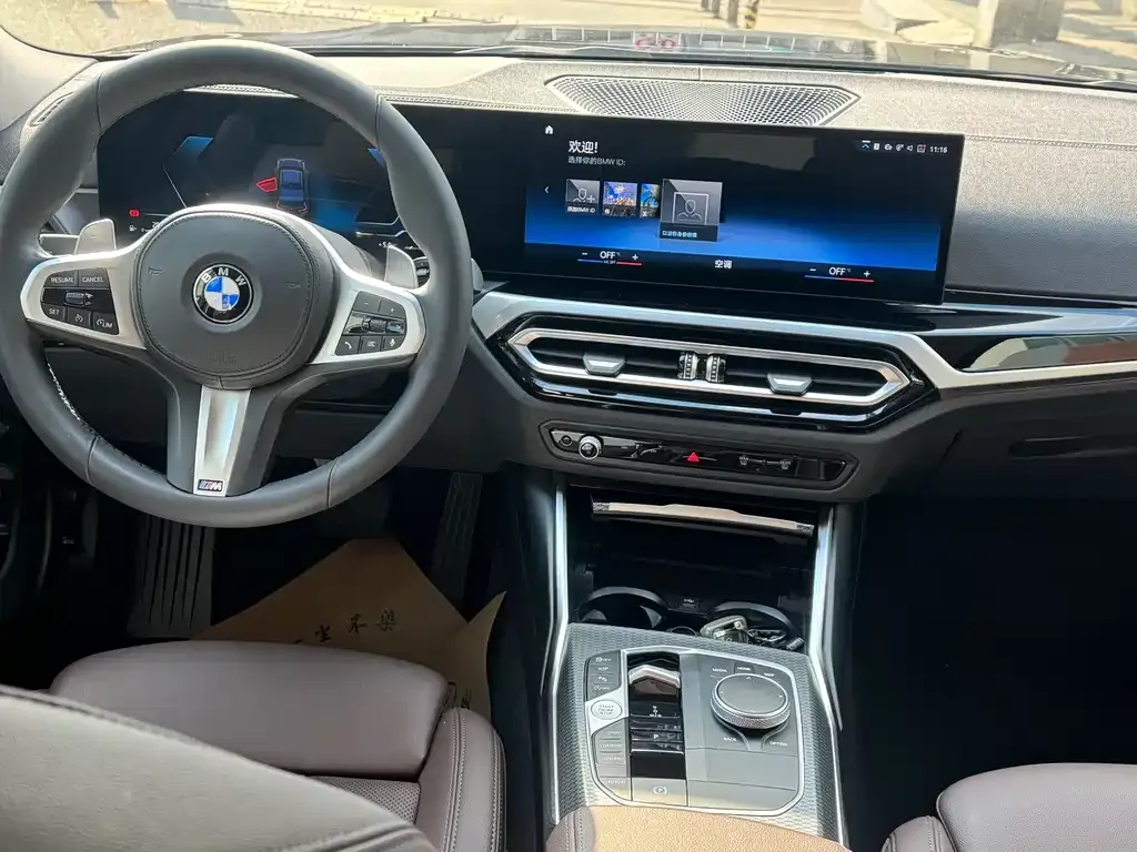 BMW 3 Series 2023 из CN, фото 10