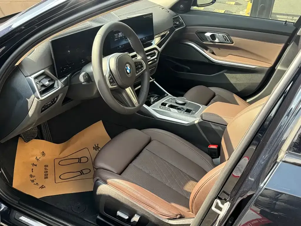 BMW 3 Series 2023 из CN, фото 8