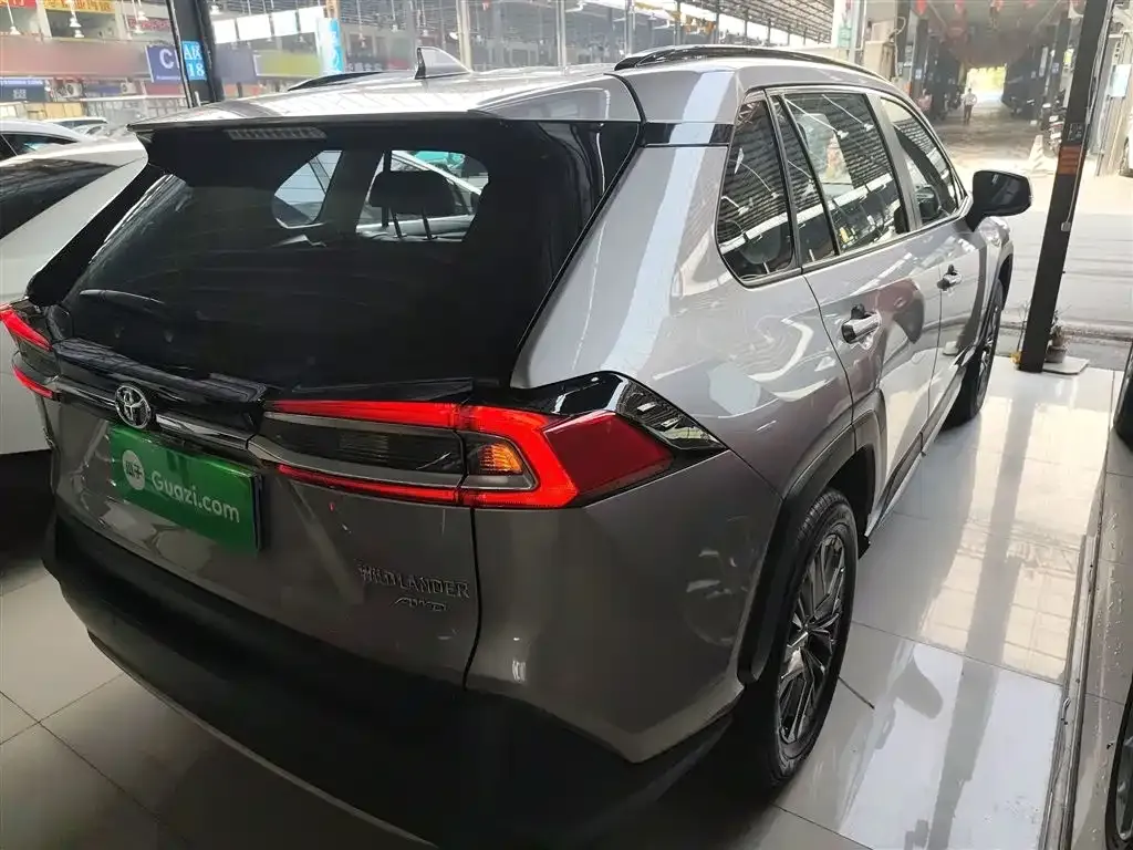 Toyota Wildlander 2023 из CN, фото 4