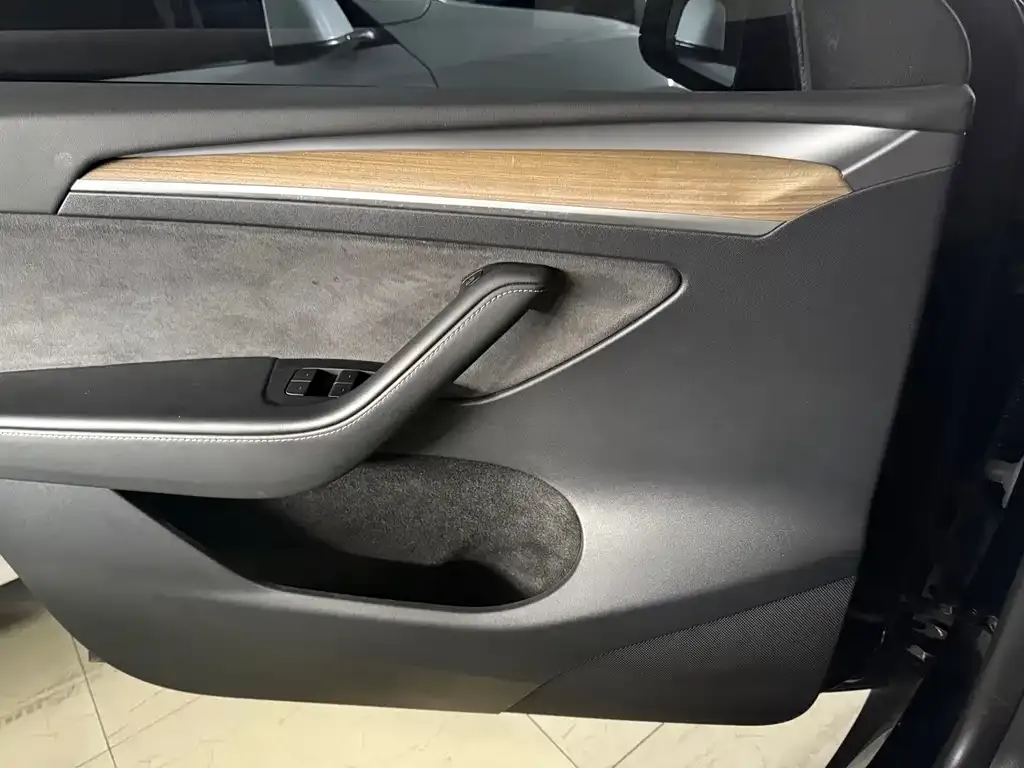 Tesla Model Y 2022 из CN, фото 10
