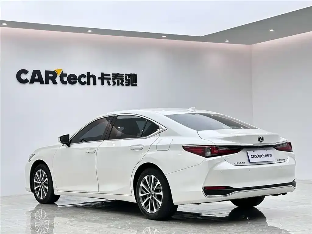 Lexus ES 2023 из CN, фото 4