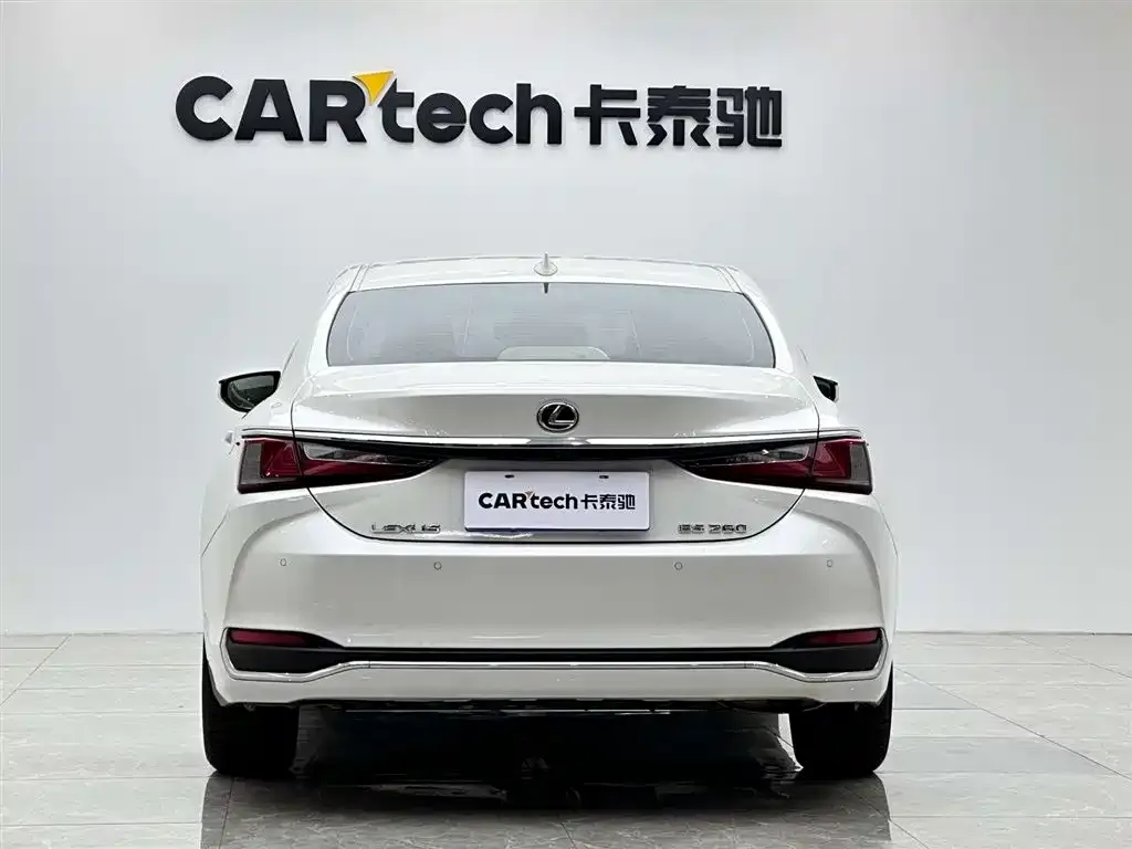 Lexus ES 2023 из CN, фото 2
