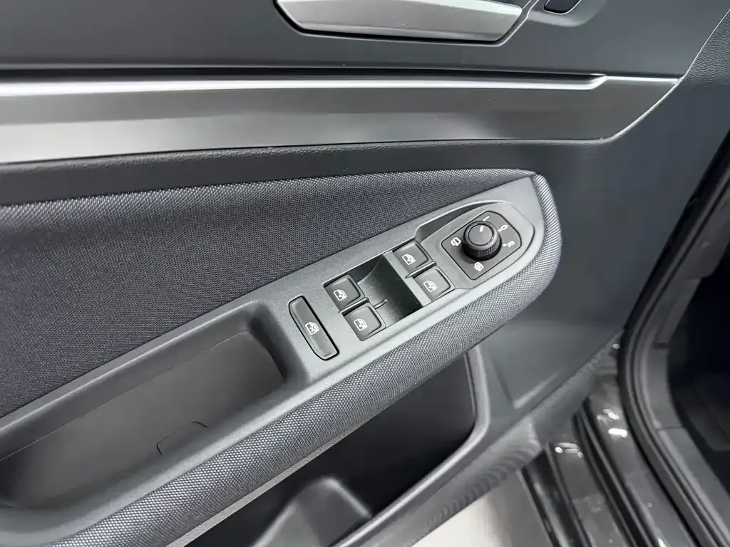 Volkswagen Lamando 2023 из CN, фото 4