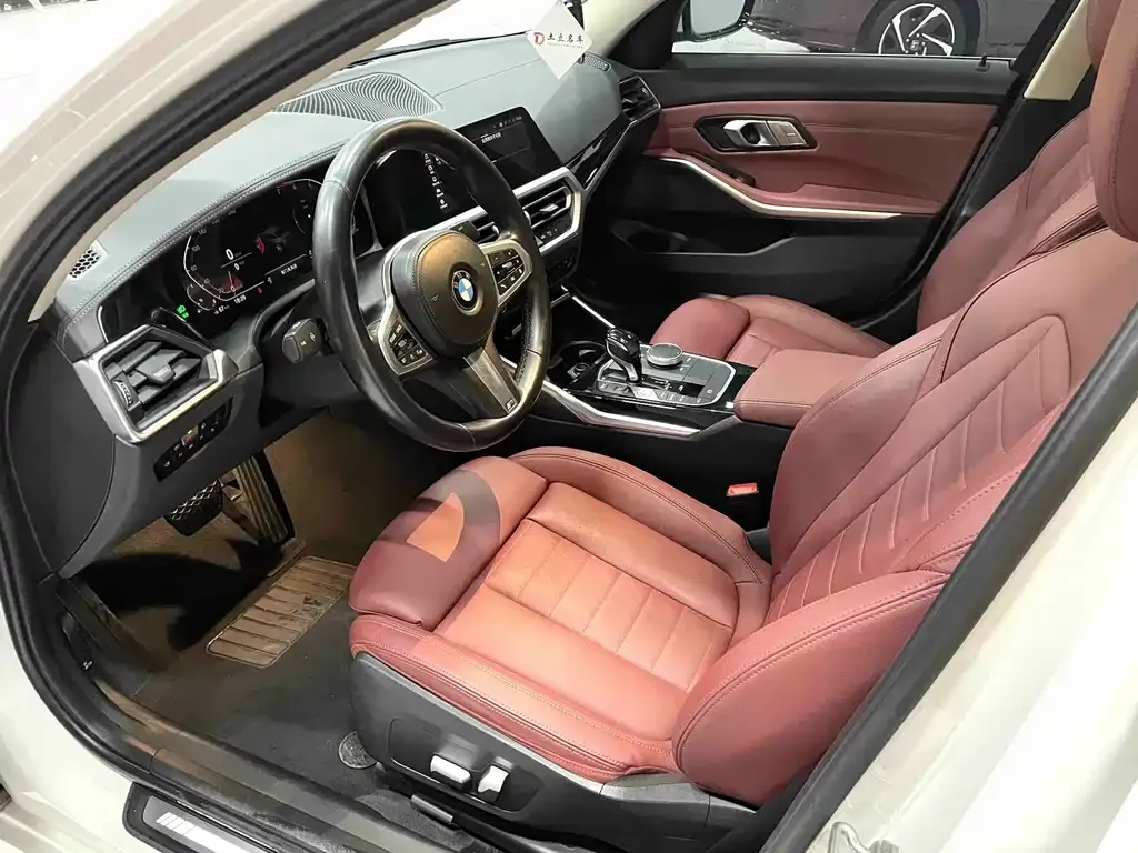 BMW 3 Series 2021 из CN, фото 2