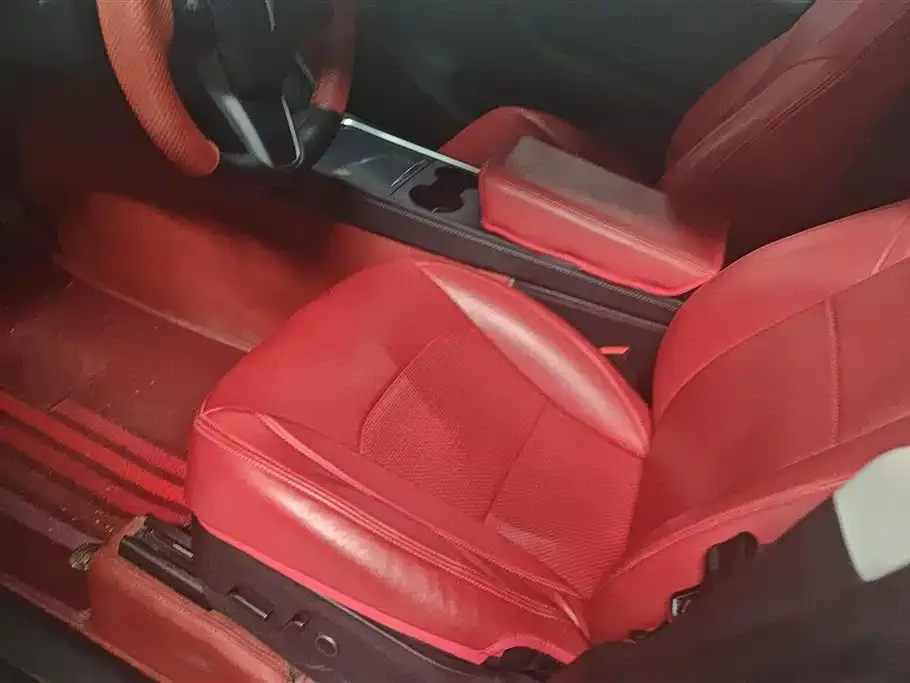 Tesla Model Y 2023 из CN, фото 3