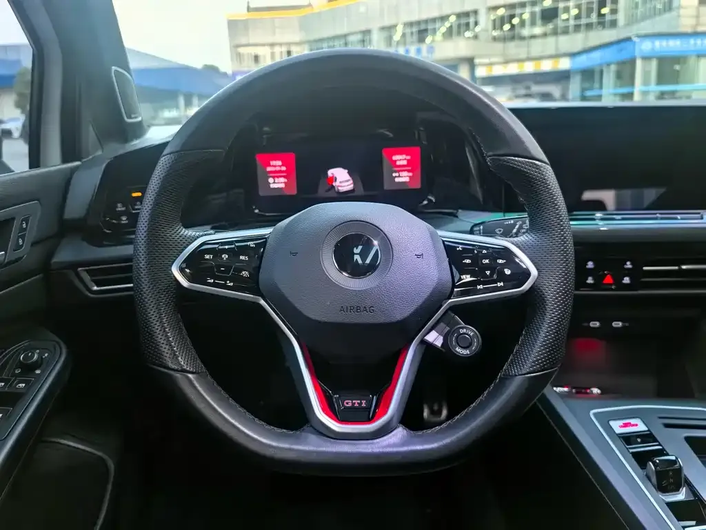 Volkswagen Golf GTI 2023 из CN, фото 6
