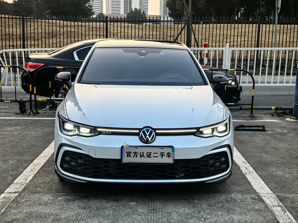 Volkswagen Golf GTI 2023 из CN, фото 5