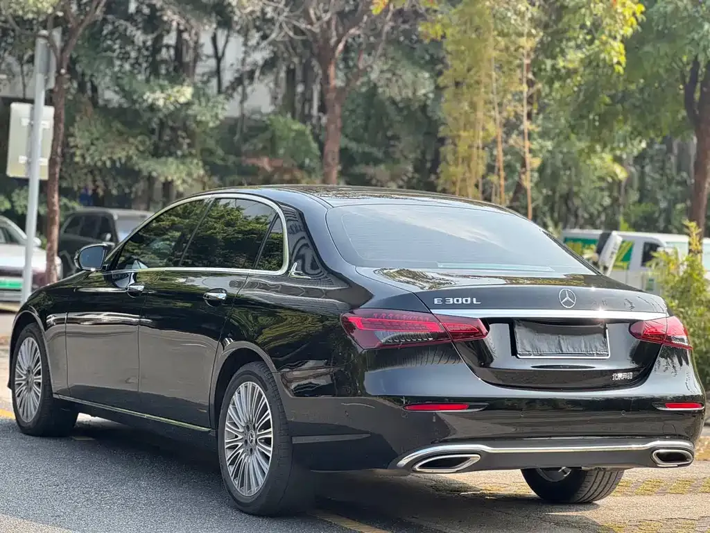 Mercedes-Benz E-Class 2022 из CN, фото 7