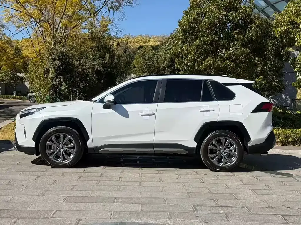 Toyota RAV4 2025 из CN, фото 7