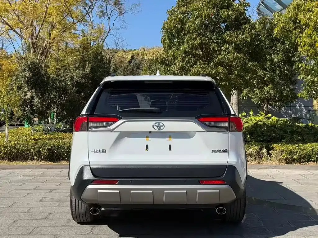 Toyota RAV4 2025 из CN, фото 10