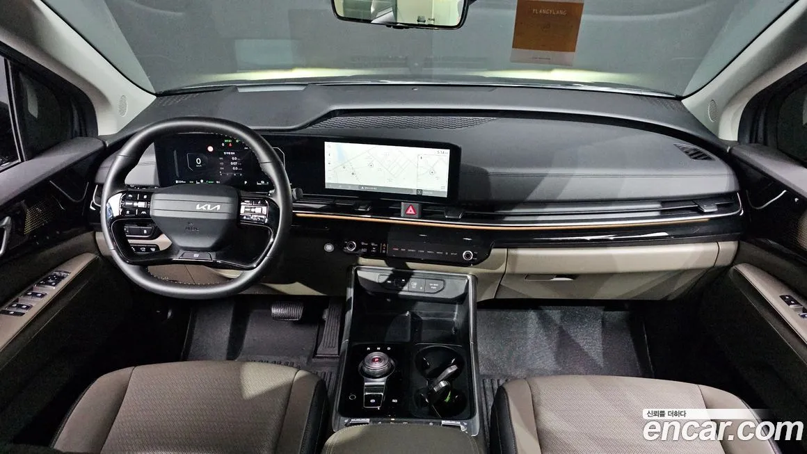 Kia Carnival — фото 6