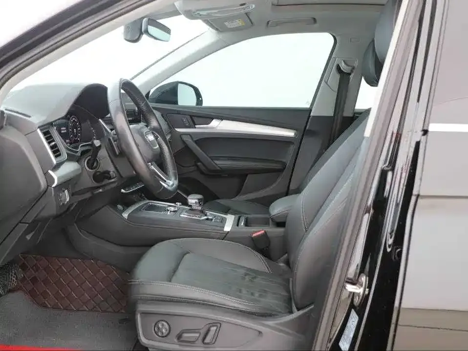 Audi Q5L 2021 из CN, фото 8