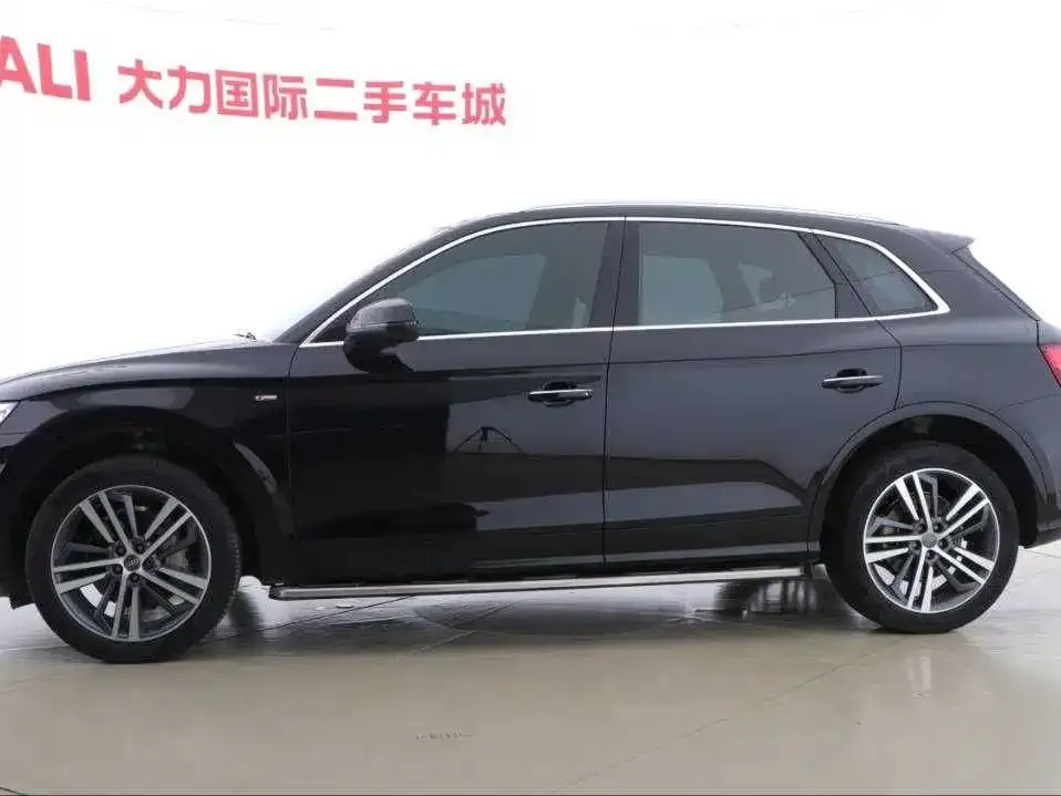 Audi Q5L 2021 из CN, фото 3