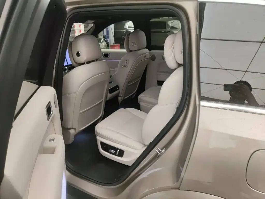 Li Auto L8 2024 из CN, фото 3