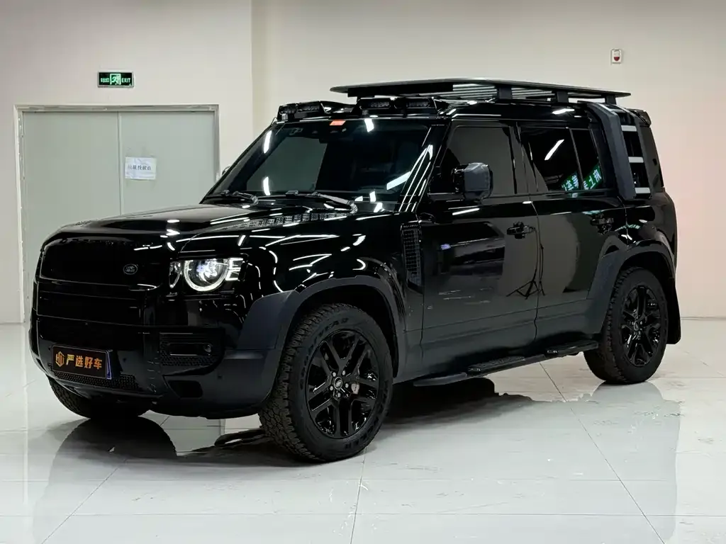Land Rover Defender — фото 1