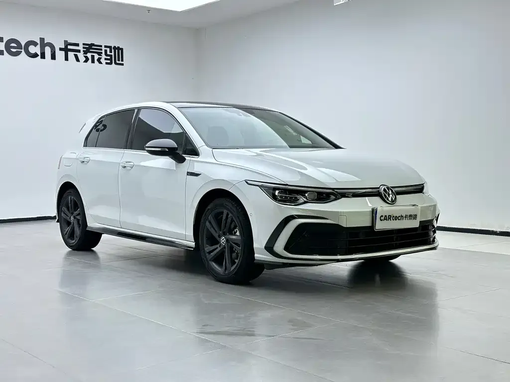 Volkswagen Golf 2023 из CN, фото 3