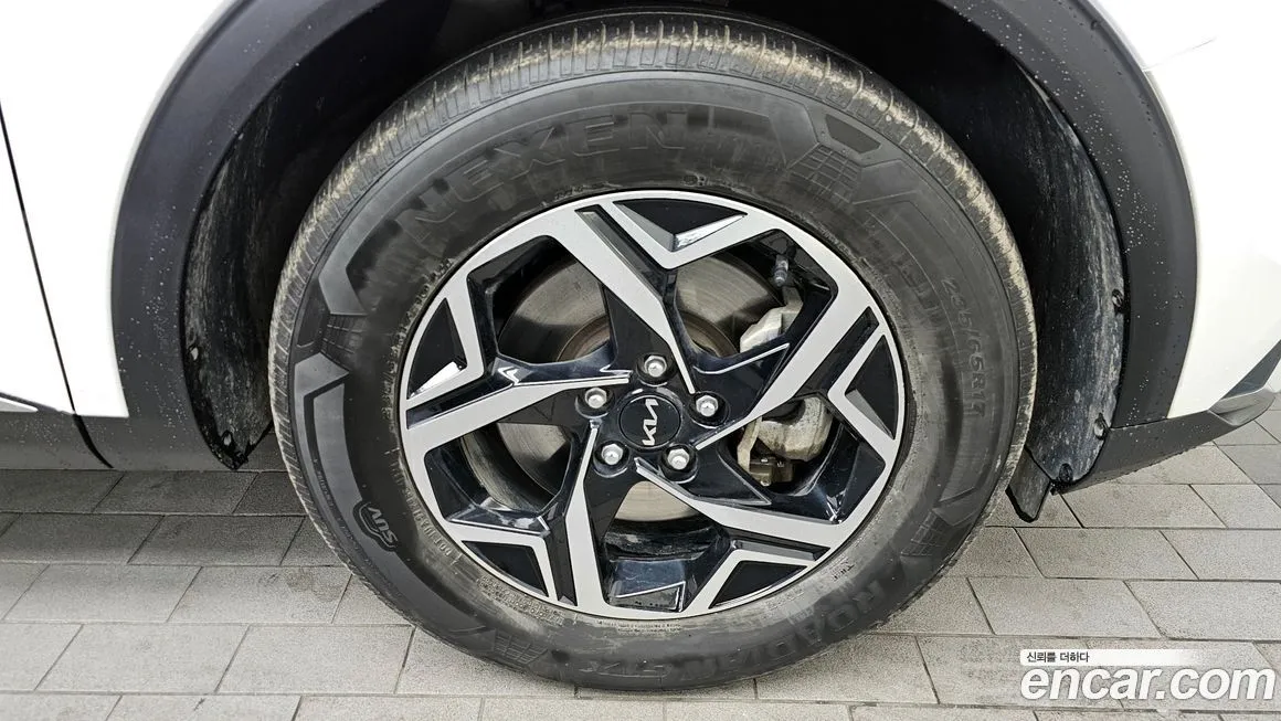 Kia Sportage — фото 8