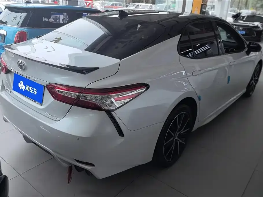 Toyota Camry 2022 из CN, фото 4