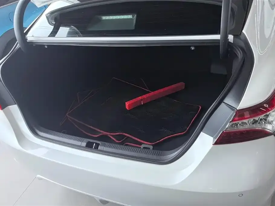 Toyota Camry 2022 из CN, фото 9