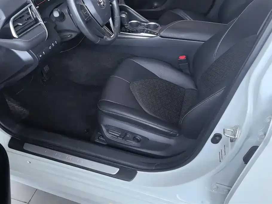 Toyota Camry 2022 из CN, фото 6
