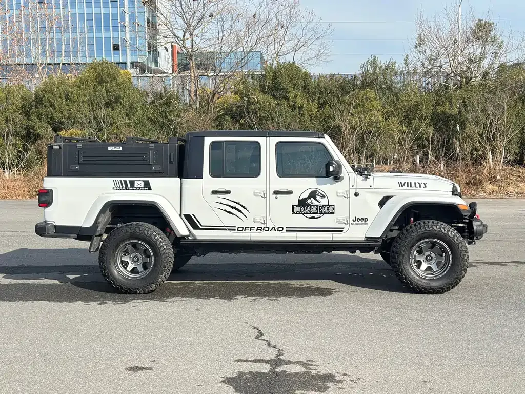 Jeep Gladiator 2023 из CN, фото 10