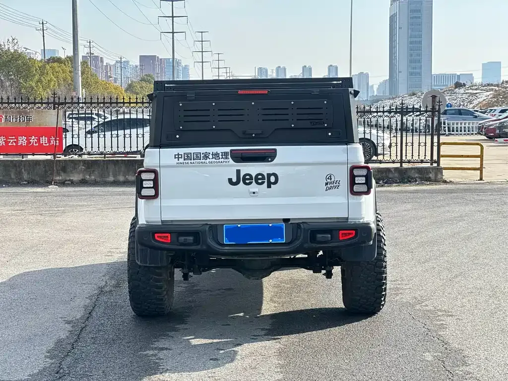 Jeep Gladiator 2023 из CN, фото 5