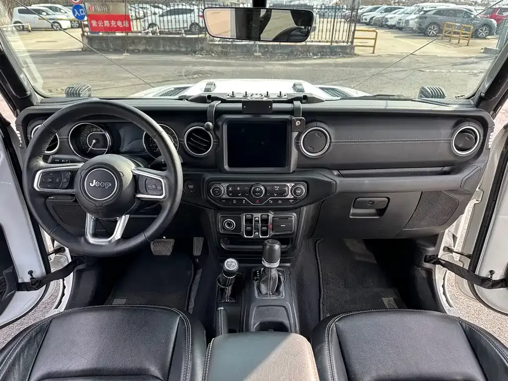 Jeep Gladiator 2023 из CN, фото 6