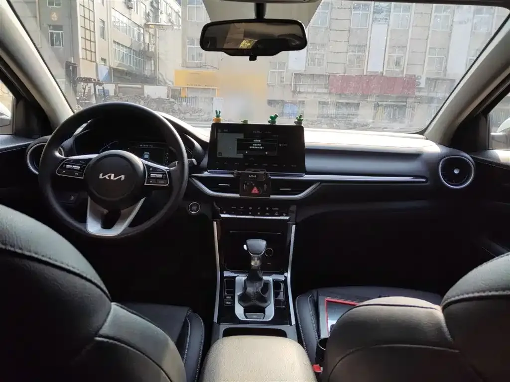 Kia K3 2023 из CN, фото 10