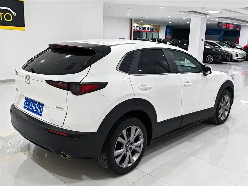 Mazda CX-30 2023 из CN, фото 7