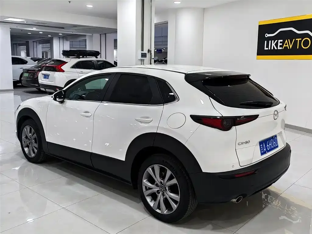 Mazda CX-30 2023 из CN, фото 8