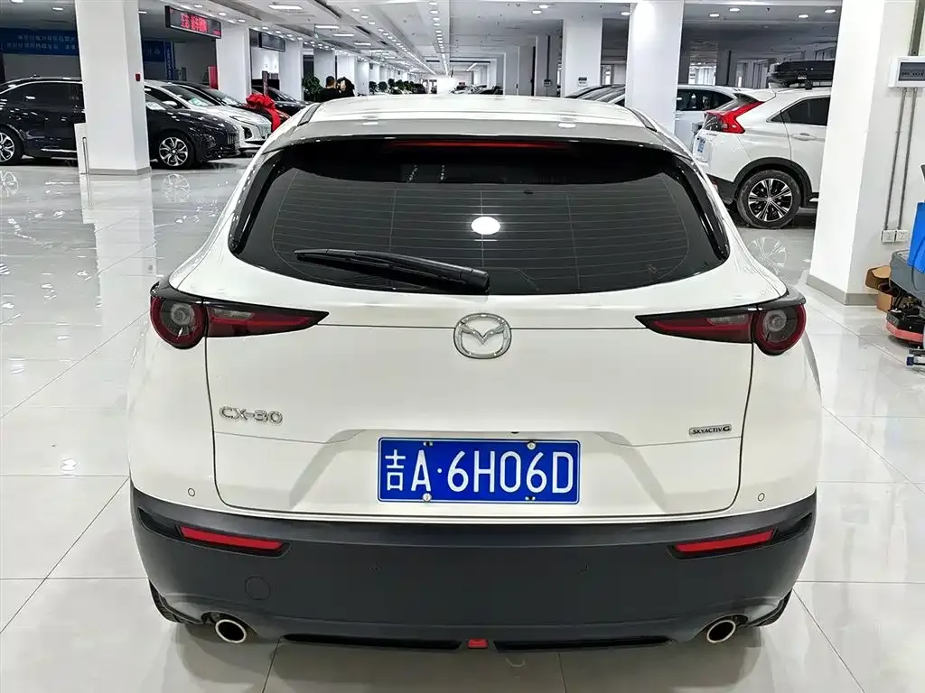 Mazda CX-30 2023 из CN, фото 9