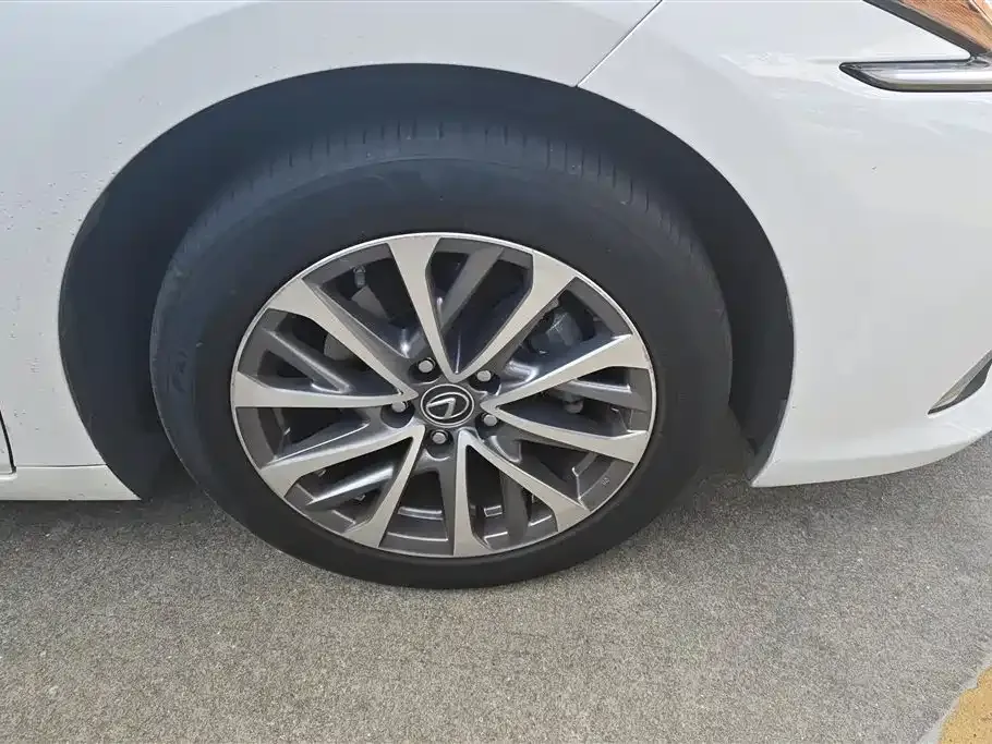 Lexus ES 2022 из CN, фото 7