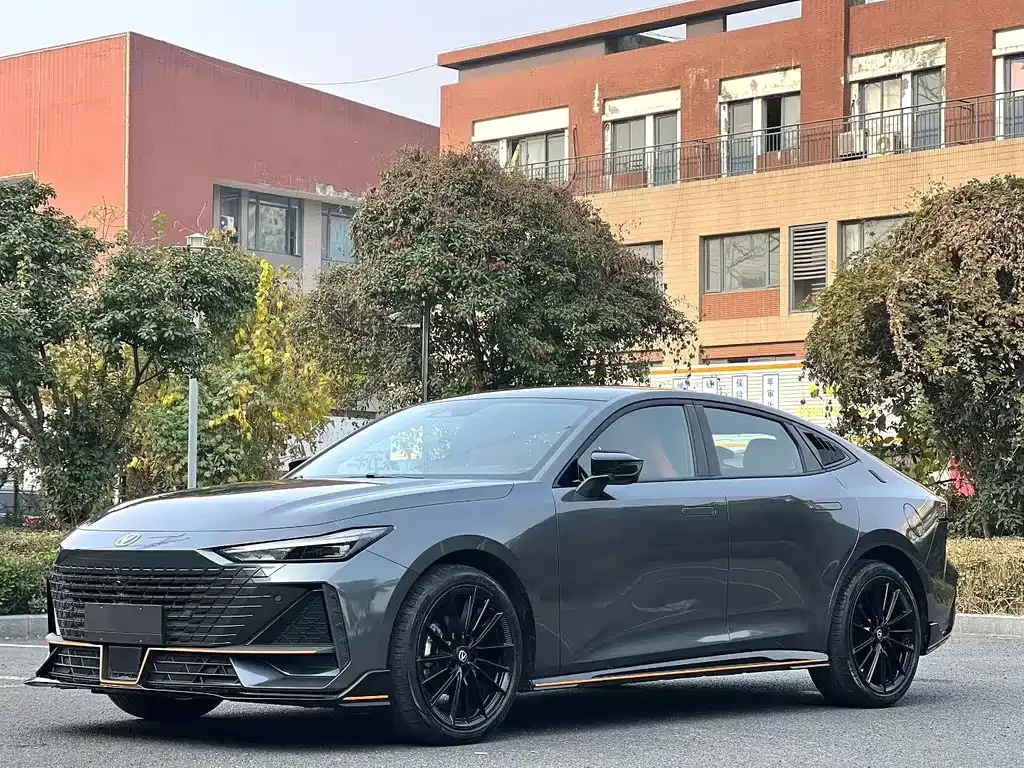 Changan UNI-V 2023 из CN, фото 1