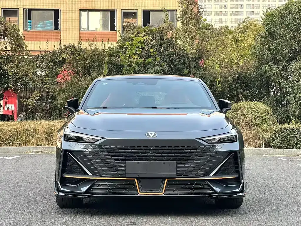 Changan UNI-V 2023 из CN, фото 3