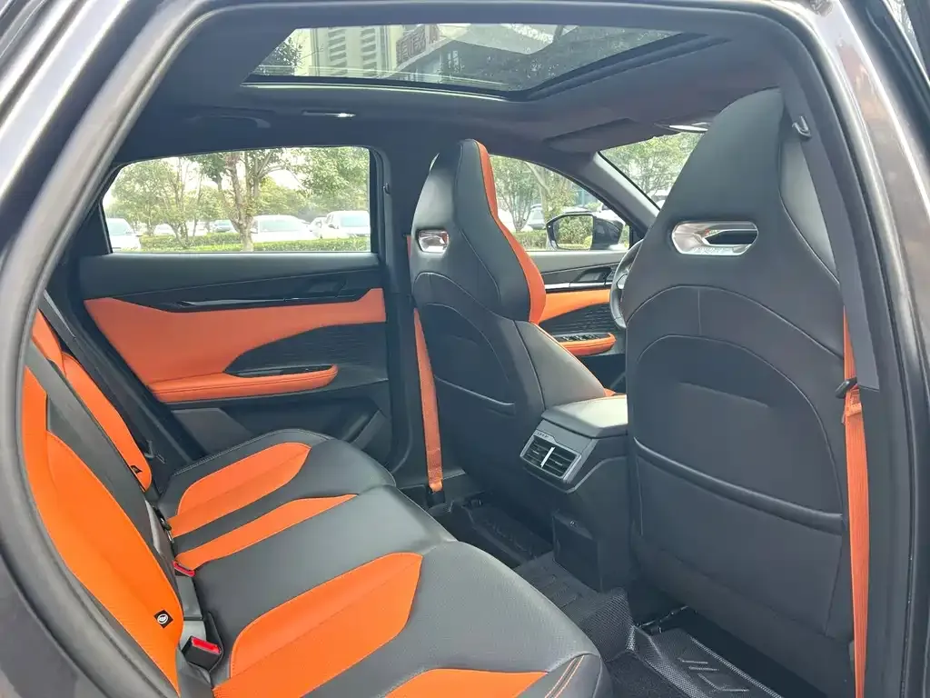 Changan UNI-V 2023 из CN, фото 4