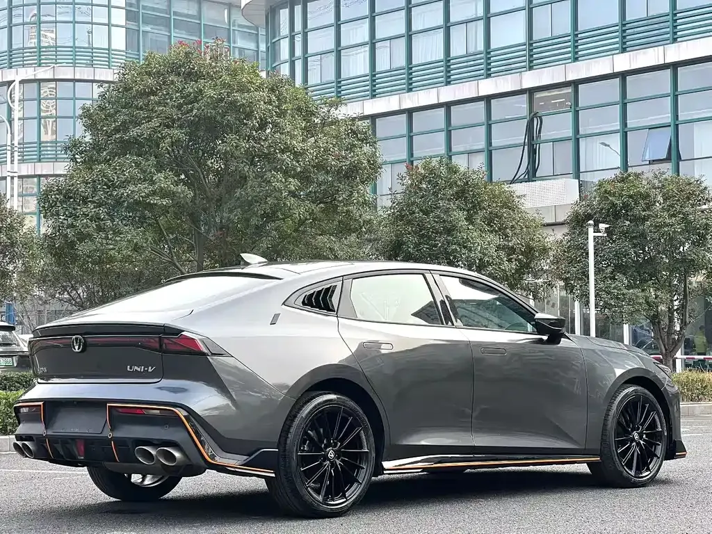 Changan UNI-V 2023 из CN, фото 8