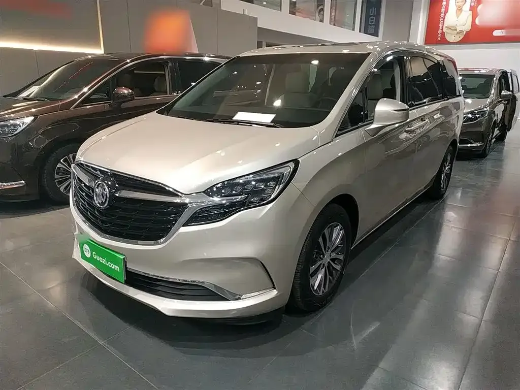 Buick GL8 2022 из CN, фото 2