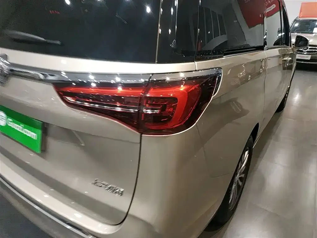 Buick GL8 2022 из CN, фото 3