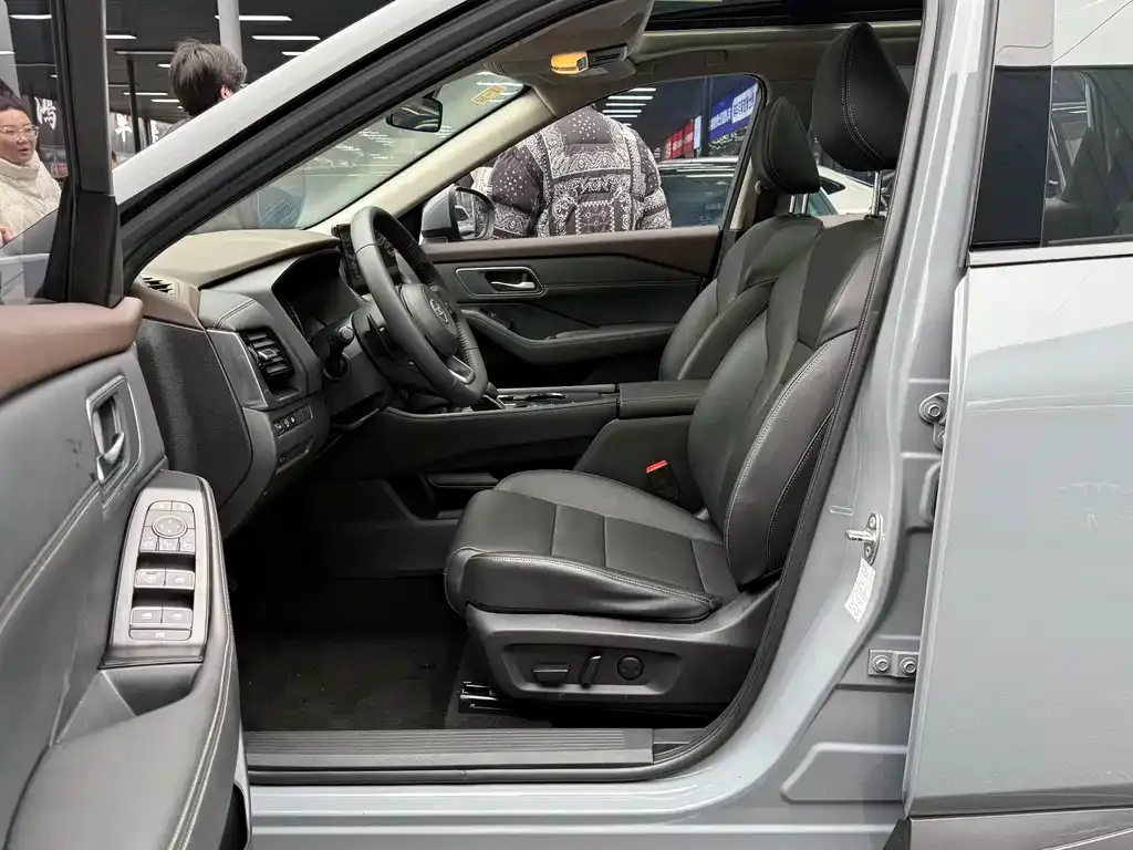 Nissan X-Trail 2021 из CN, фото 5