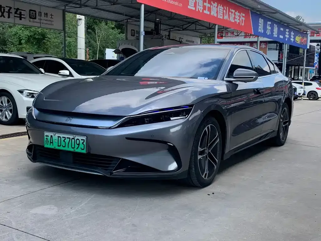 BYD Han — фото 1