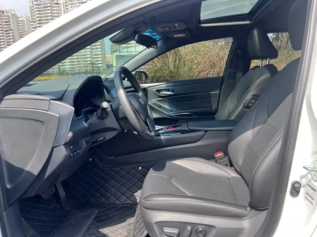 Toyota Avalon 2024 из CN, фото 9