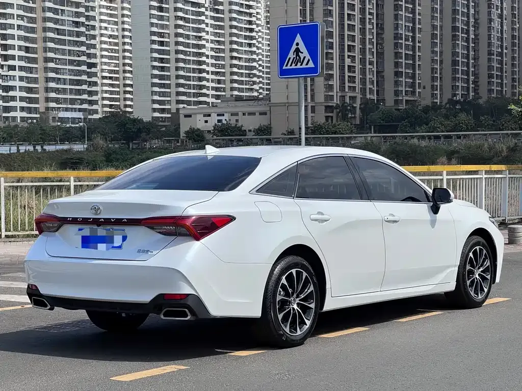 Toyota Avalon 2024 из CN, фото 8