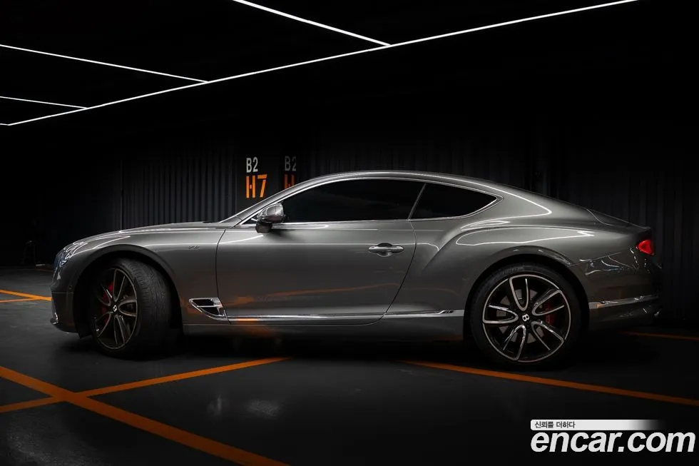 Bentley Continental 2021 из KR, фото 9
