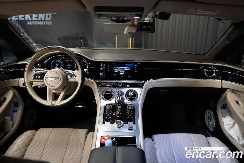 Bentley Continental 2021 из KR, фото 5